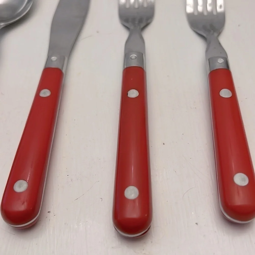Vintage Washington Forge Mardi Gras 5 Piece Place Setting Red silverware